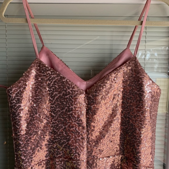 Pink/Rose gold sequin gown - Picture 5 of 5